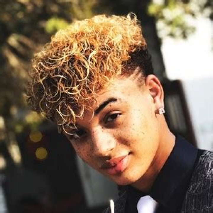 JustKryptic Bio | Age, Wiki, Net worth, Height, Girlfriend|