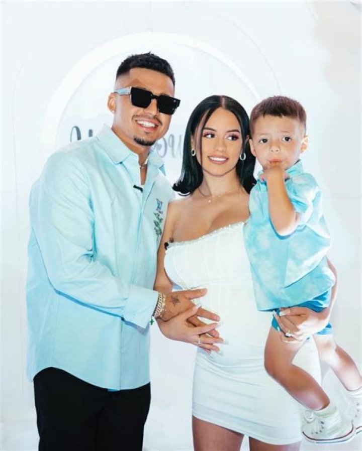 Leslie Quezada Age | Wiki, Net worth, Bio, Height, Fiance