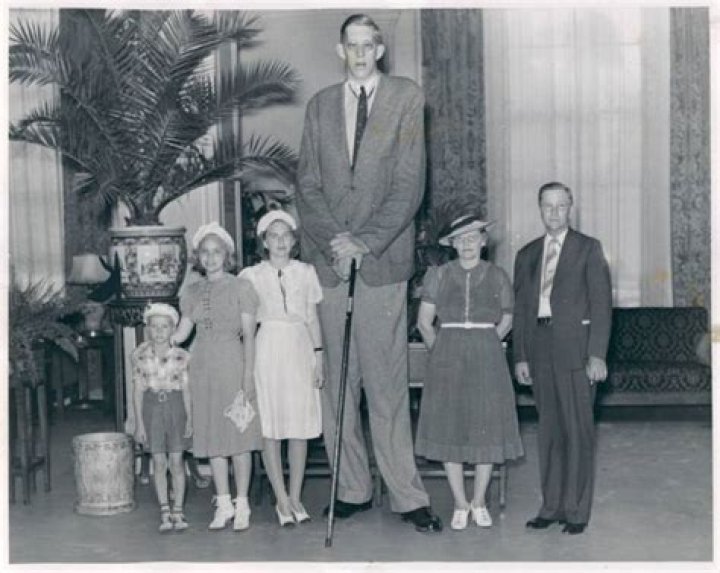 Meet Robert Wadlow, The Tallest Man To Ever Live